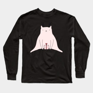 Christmas cat staring Long Sleeve T-Shirt